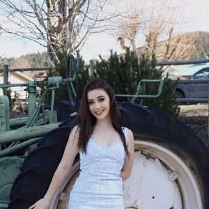 Meet your Posher, Gloria